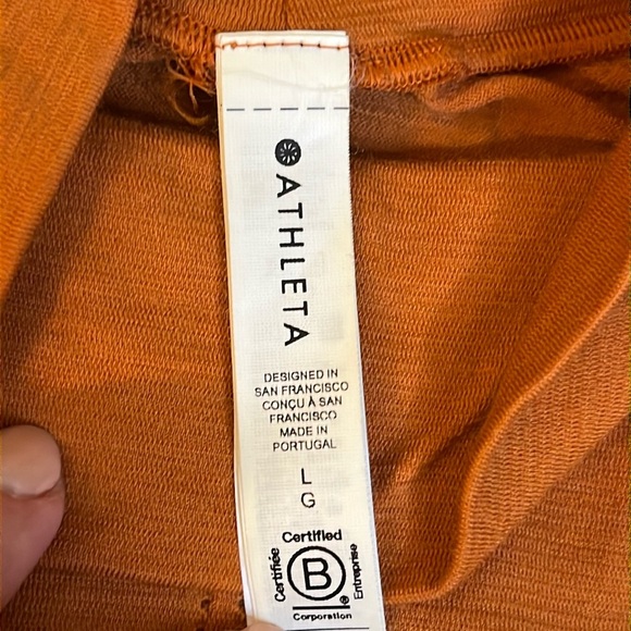 Athleta Ascent Seamless turtleneck Foliage Orange Thumbhole long sleeve top - Picture 10 of 12